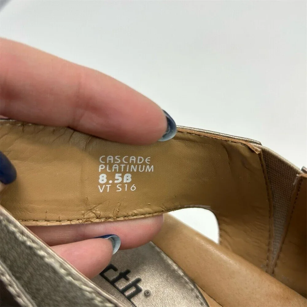 Earth Cascade Slingback Wedge Sandals Gold Laser Cut Comfort Casual Size 8.5